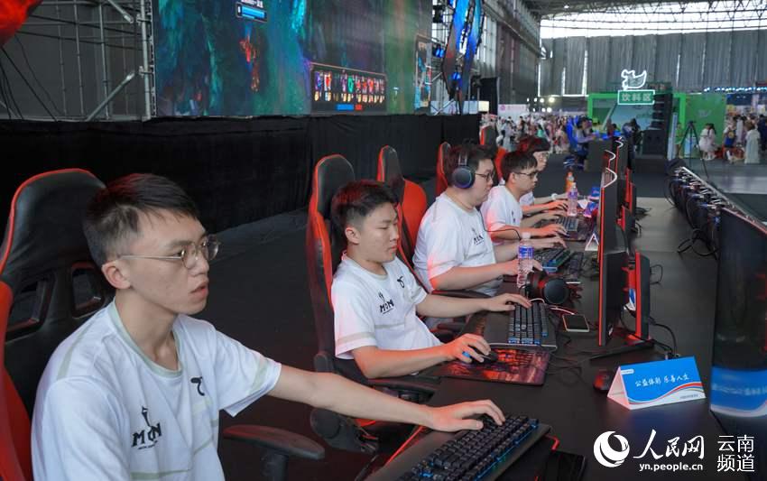 老牌劲旅拜 老牌劲旅拜