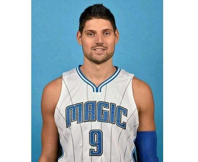 亮的门将序 亮的门将序