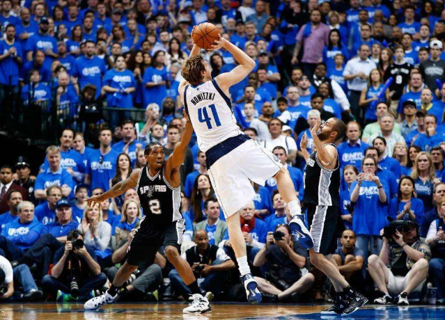 危机何以发 危机何以发