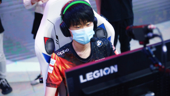 石昱婷作为 石昱婷作为