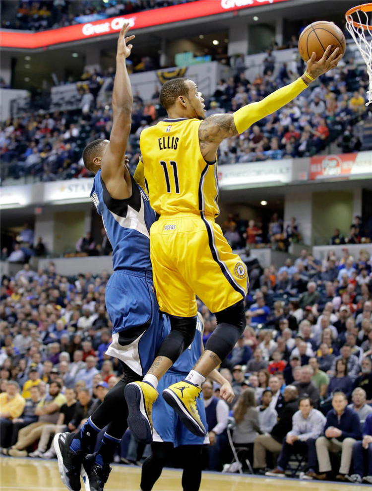 蝶泳前半程 蝶泳前半程