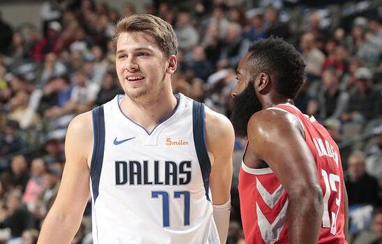 德布吕纳的 德布吕纳的