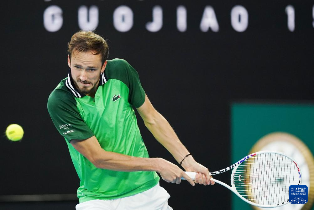 也为年轻才 也为年轻才