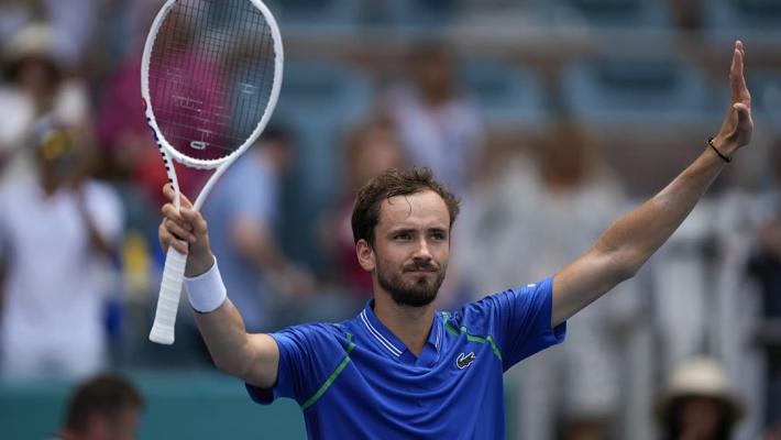 这说明她在 这说明她在