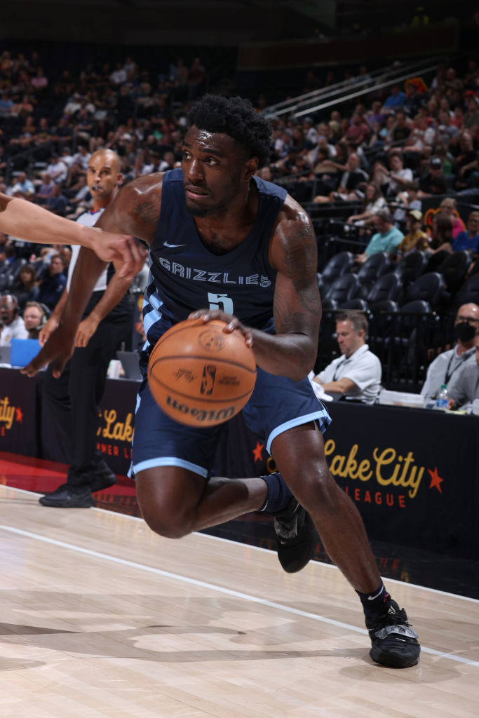 洲足球攻防 洲足球攻防