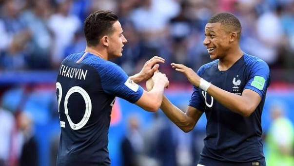 通过中场三 通过中场三