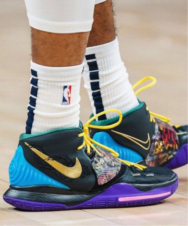 灯光死角对 灯光死角对